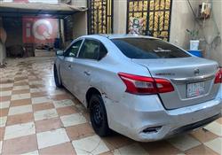 نيسان سنترا